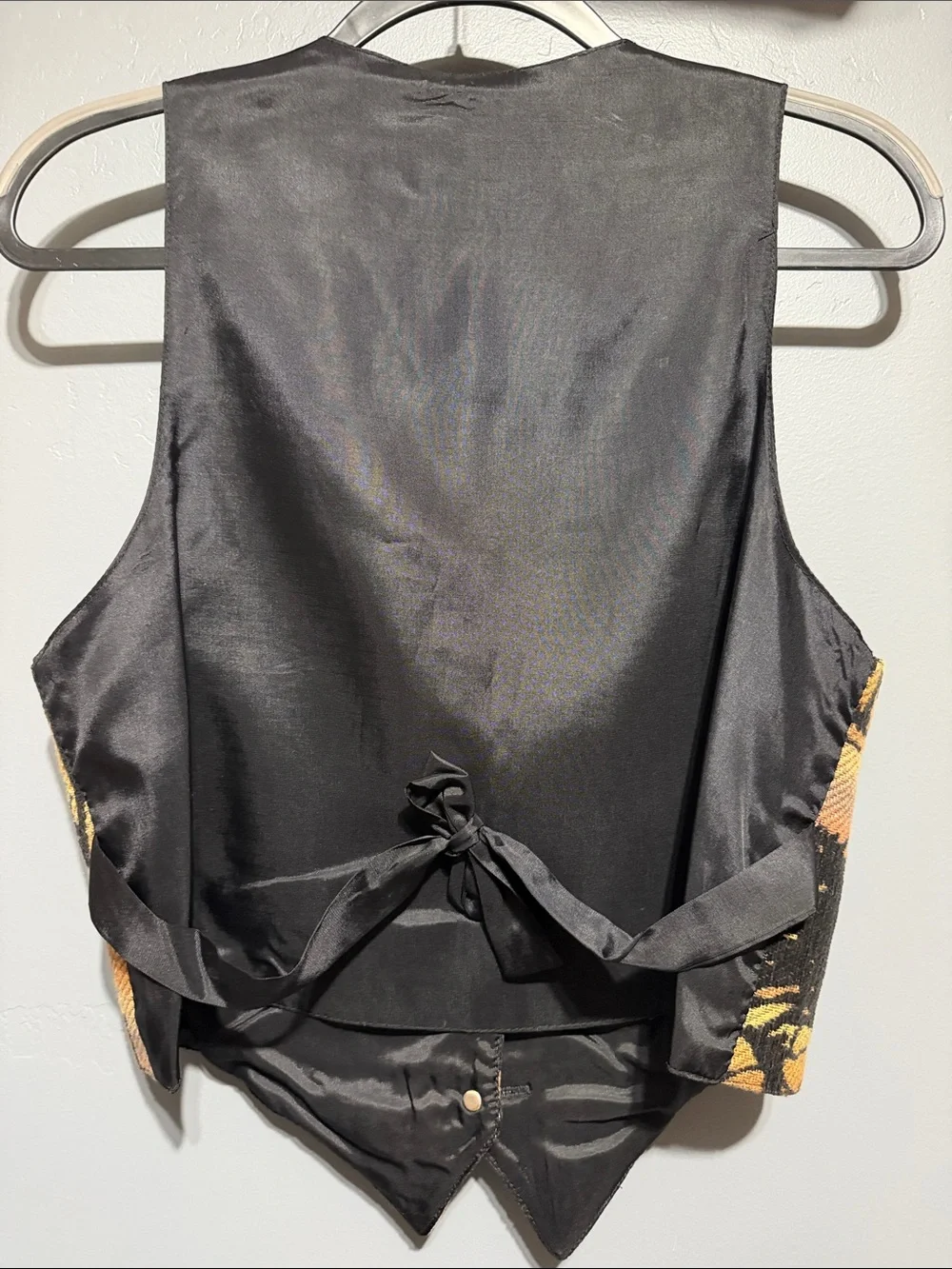 Nadia 90’s Vintage Like New Safari Vest - Black & Yellow Orange